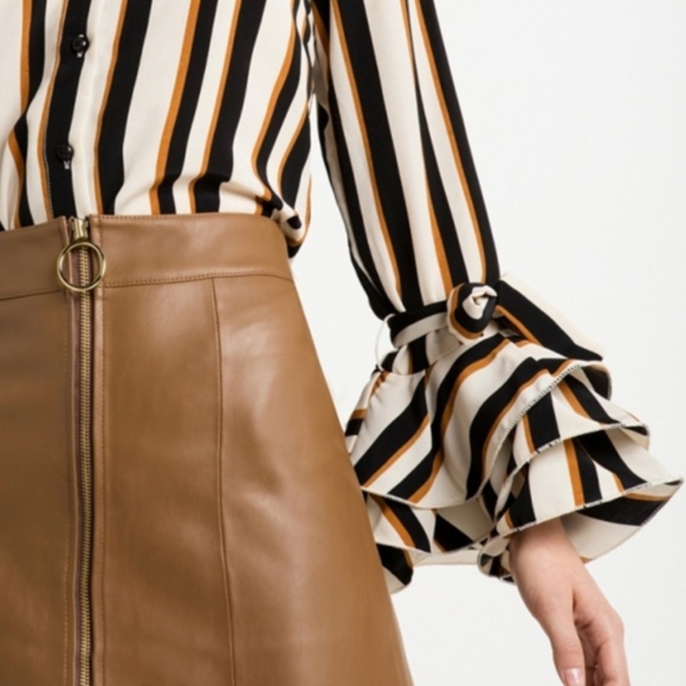 CLOSEOUT SALE! Retro Striped Flare Sleeve Blouse - Picture 2 of 4